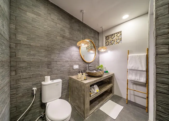 The Hepburn Adults Only Chic Boutique With Pool 900m Walk To * スミニャック