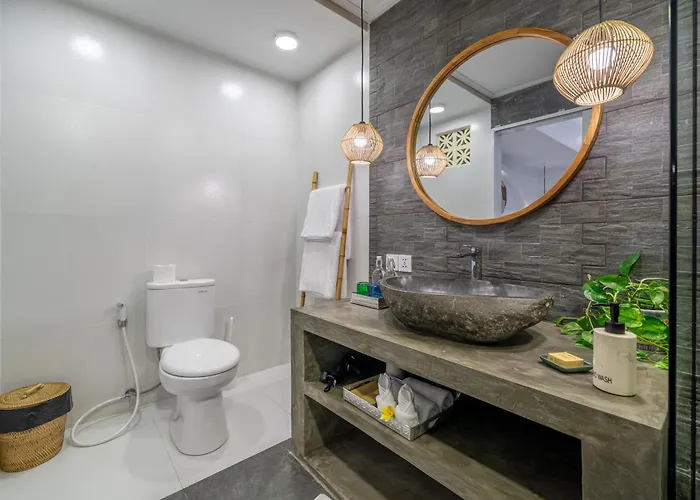 ゲストハウス The Hepburn Adults Only Chic Boutique With Pool 900m Walk To *