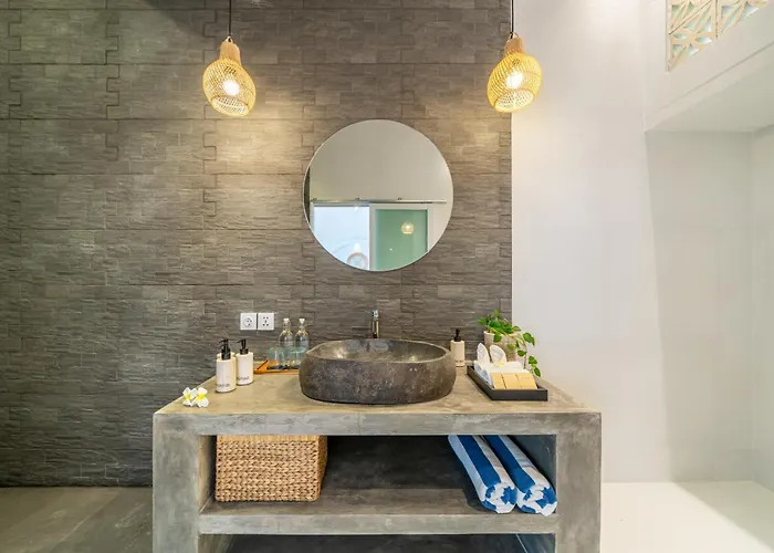 ゲストハウス The Hepburn Adults Only Chic Boutique With Pool 900m Walk To