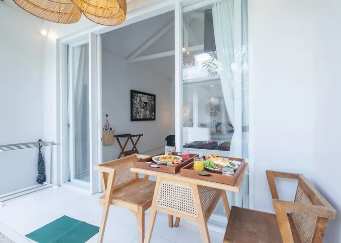 The Hepburn Adults Only Chic Boutique With Pool 900m Walk To