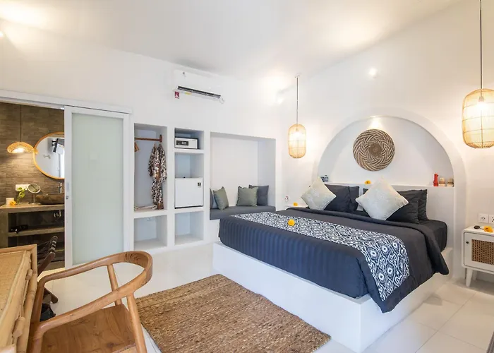 ゲストハウス The Hepburn Adults Only Chic Boutique With Pool 900m Walk To