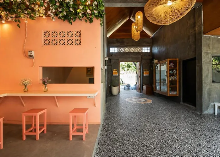 The Hepburn Adults Only Chic Boutique With Pool 900m Walk To ゲストハウス