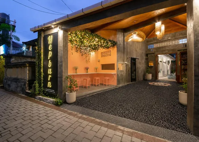 The Hepburn Adults Only Chic Boutique With Pool 900m Walk To ゲストハウス スミニャック